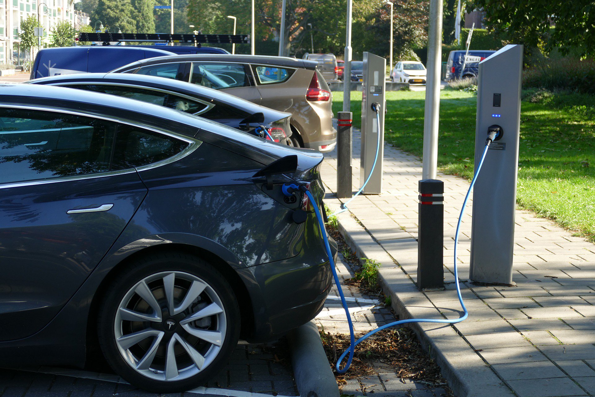 Terugbetaling elektriciteitskosten voor het thuisladen:CREG-tarief geldt voor onbepaalde duur cover